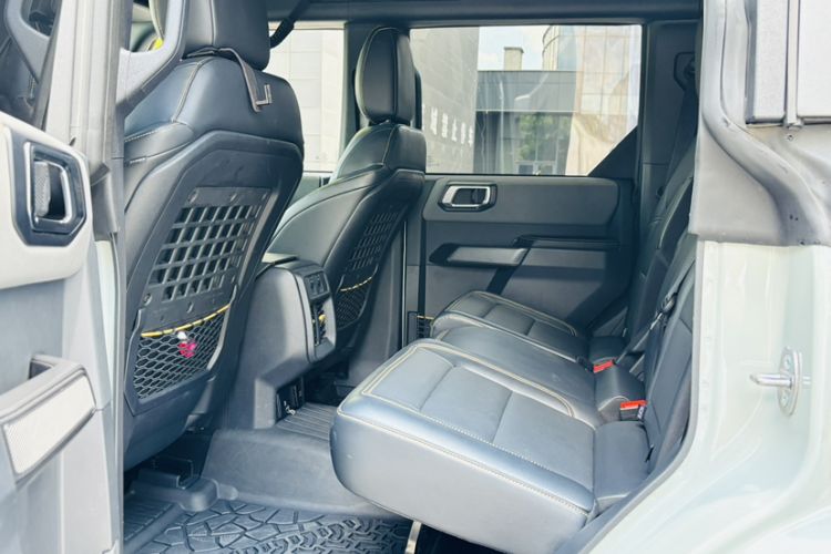 Used Ford Bronco 2024 2.3T Wilderness Interior 9