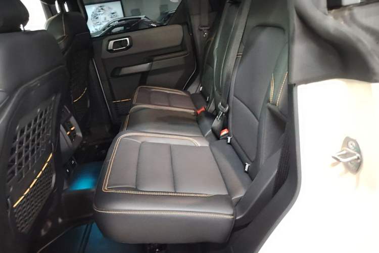 Used Ford Bronco 2024 2.3T Wilderness Left Rear Seat