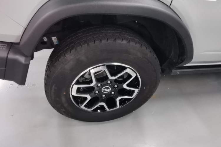 Used Ford Bronco 2024 2.3T Long Beach Right Rear Wheel Hub