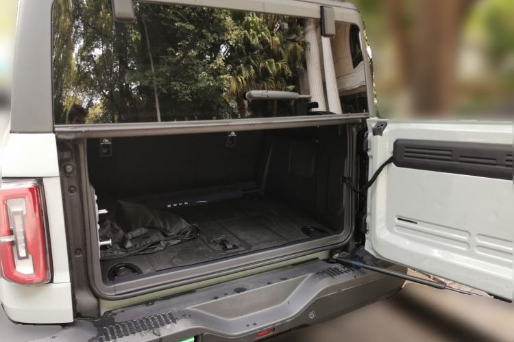 Used Ford Bronco 2024 2.3T Long Beach Trunk