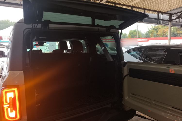 Used Ford Bronco 2024 2.3T Long Beach Trunk