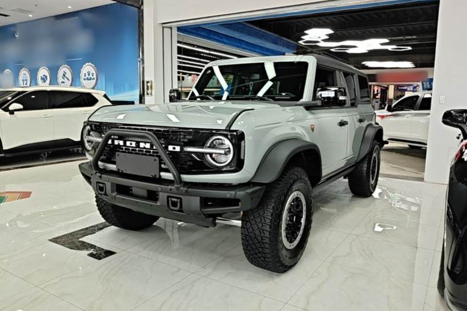 Ford Bronco 2024