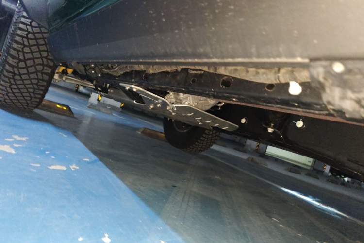 Used Ford Bronco 2024 2.3T Everglades Chassis Rear Left