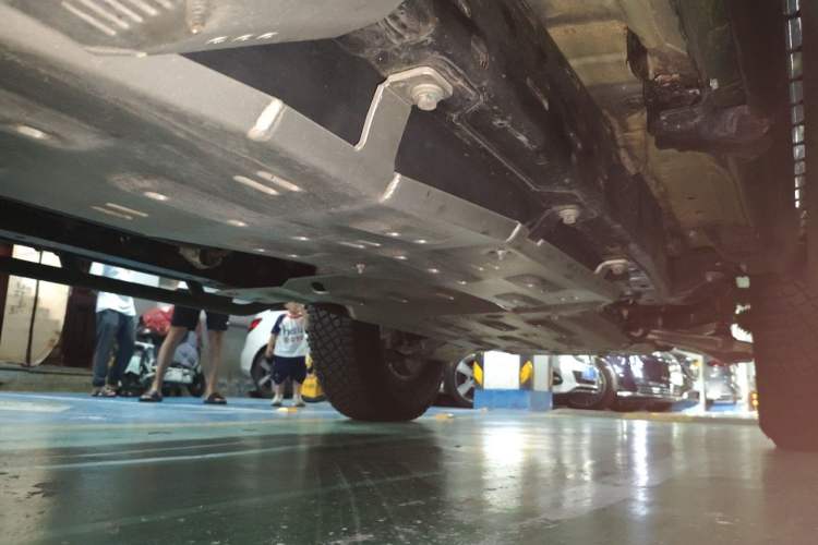 Used Ford Bronco 2024 2.3T Everglades Chassis Rear Right