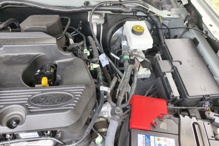 Used Ford Bronco 2024 2.3T Wilderness Engine Bay Left