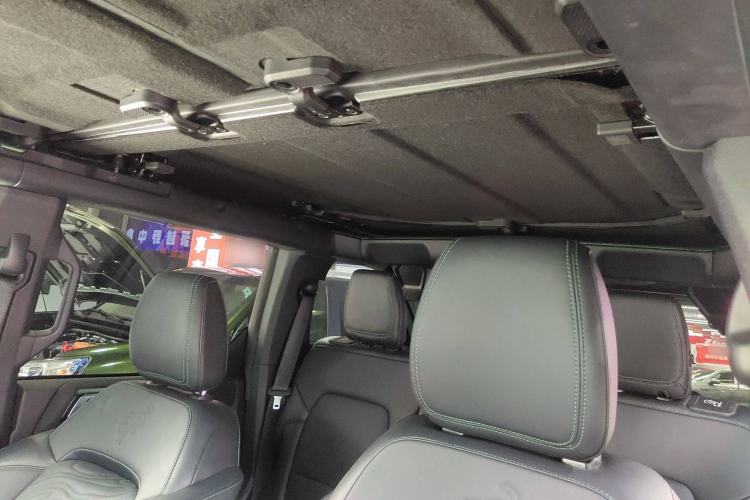 Used Ford Bronco 2024 2.3T Everglades Headliner