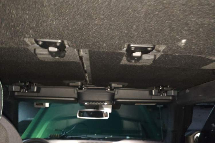 Used Ford Bronco 2024 2.3T Everglades Headliner