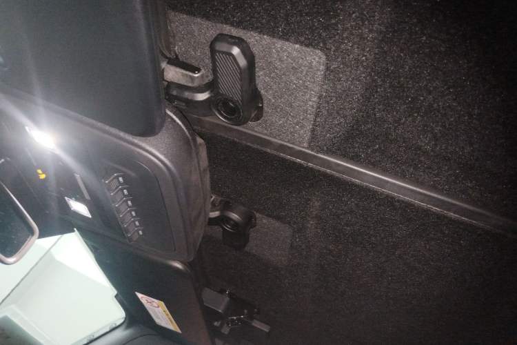 Used Ford Bronco 2024 2.3T Everglades Headliner