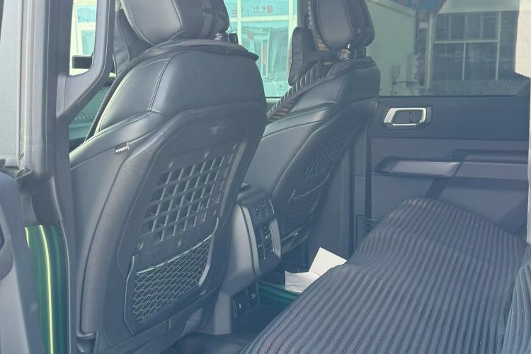 Used Ford Bronco 2024 2.3T Everglades Interior 3