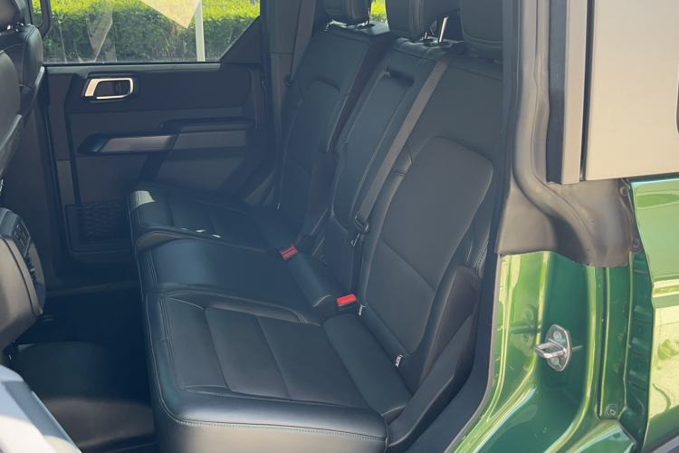 Used Ford Bronco 2024 2.3T Everglades Left Rear Seat