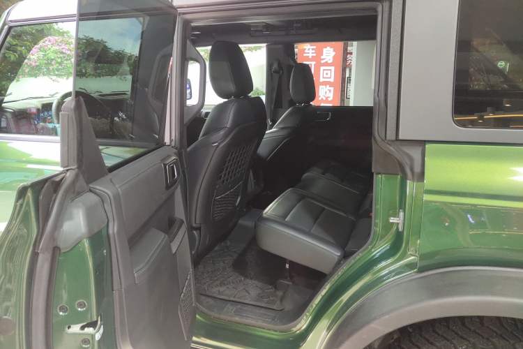 Used Ford Bronco 2024 2.3T Everglades Left Rear Seat