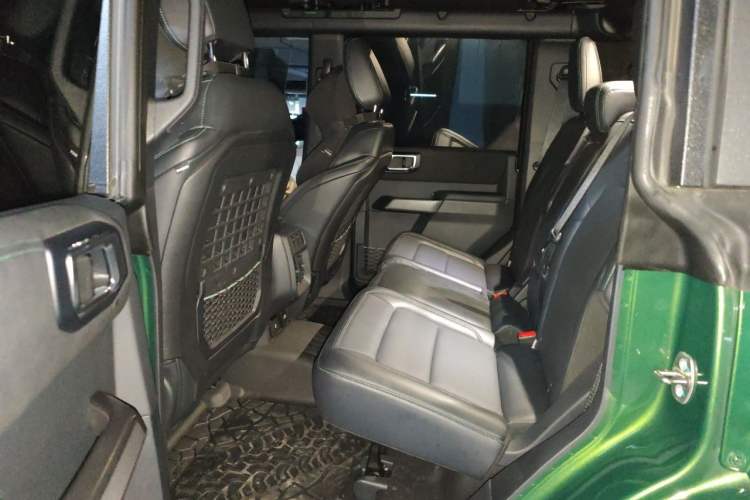 Used Ford Bronco 2024 2.3T Everglades Left Rear Seat