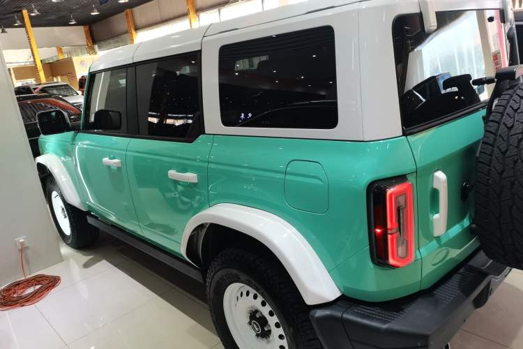 Used Ford Bronco 2024 2.3T Diamond Edition Left Side