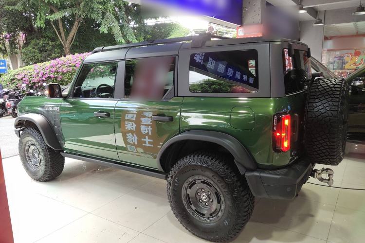 Used Ford Bronco 2024 2.3T Everglades Left Side