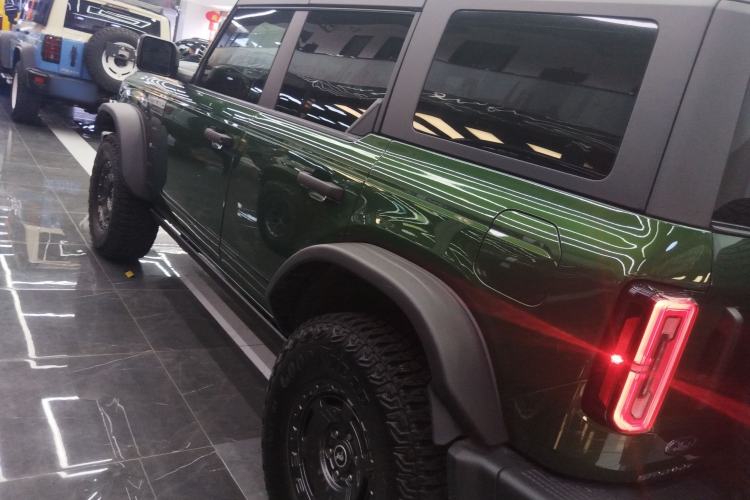 Used Ford Bronco 2024 2.3T Everglades Left Side