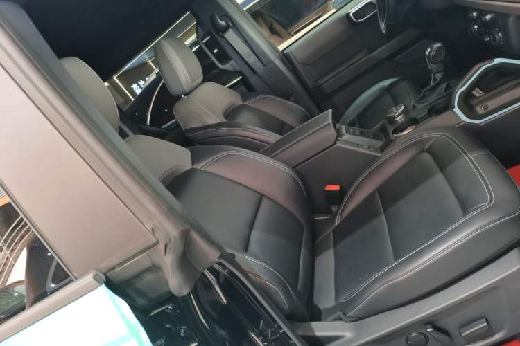 Used Ford Bronco 2024 2.3T Diamond Edition Right Front Seat