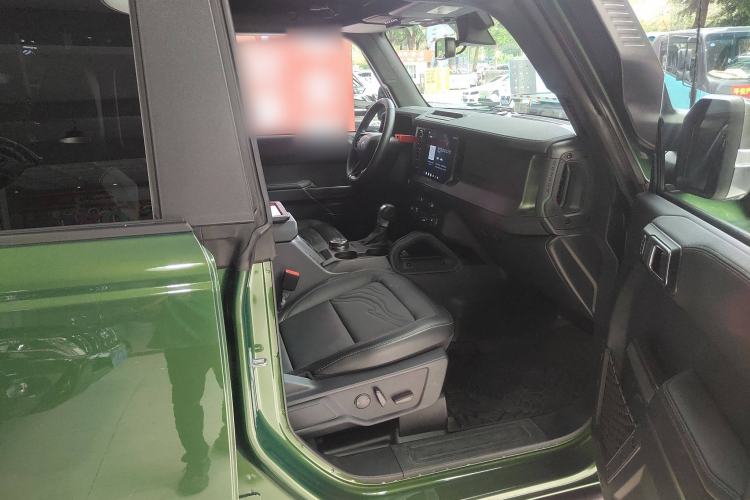 Used Ford Bronco 2024 2.3T Everglades Right Front Seat