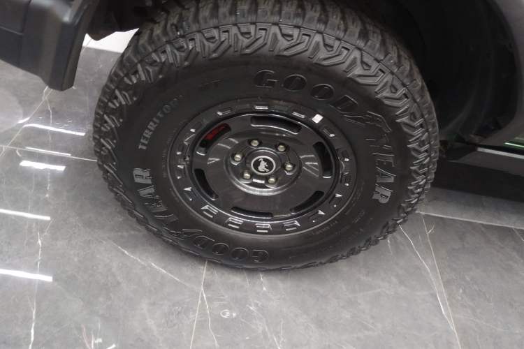 Used Ford Bronco 2024 2.3T Everglades Right Rear Wheel Hub