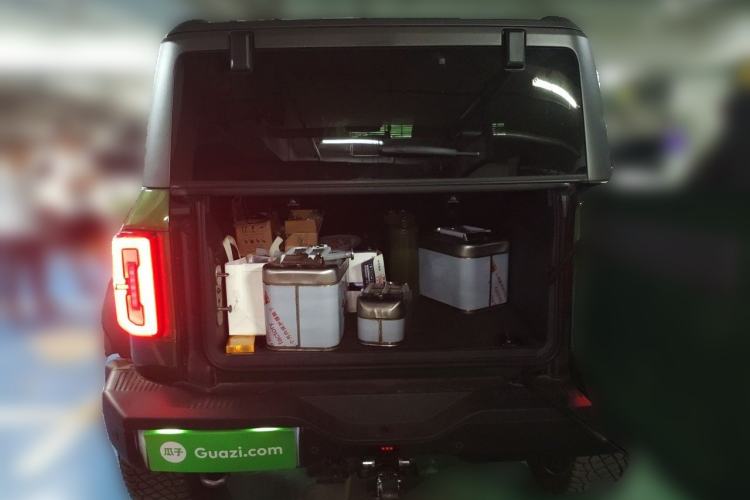 Used Ford Bronco 2024 2.3T Everglades Trunk