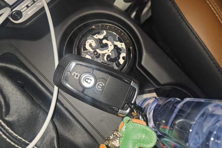Used Ford Bronco 2024 2.3T Long Beach Vehicle Key