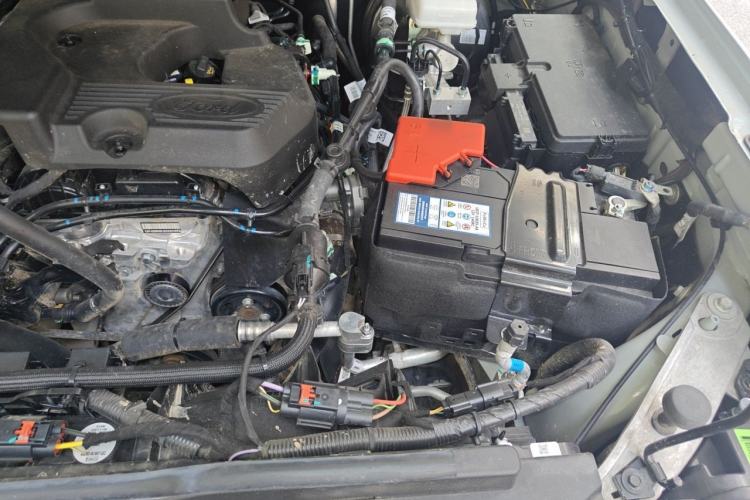 Used Ford Bronco 2024 2.3T Long Beach Engine Bay Left