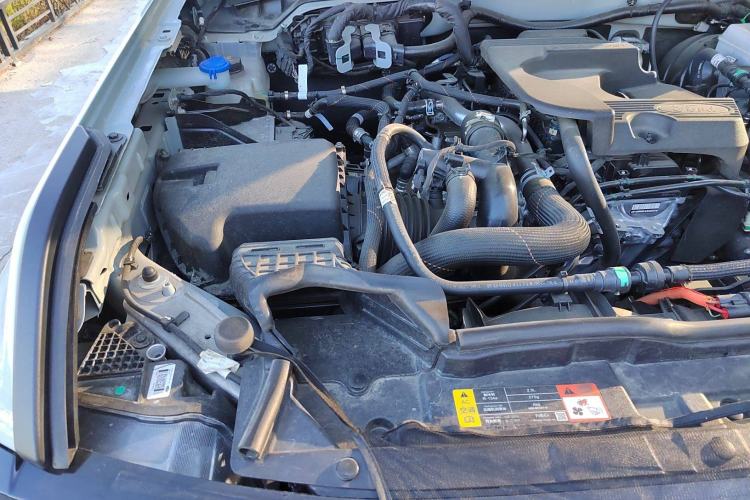 Used Ford Bronco 2024 2.3T Long Beach Engine Bay Right