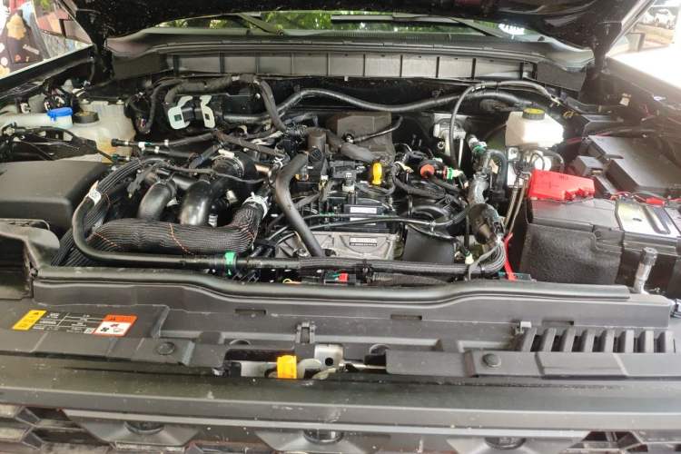 Used Ford Bronco 2024 2.3T Diamond Edition Engine Bay