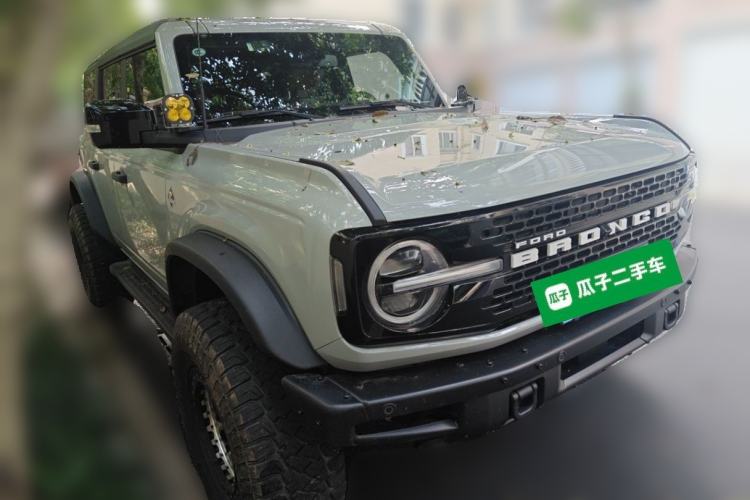Used Ford Bronco 2024 2.3T Long Beach Front Right 45 Deg
