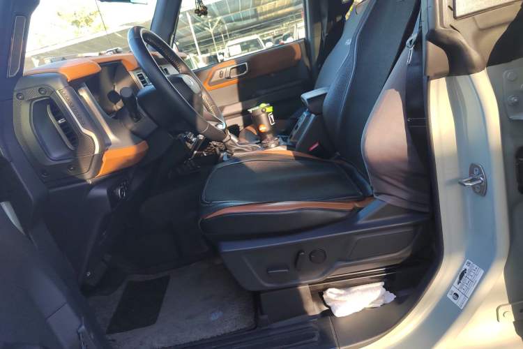 Used Ford Bronco 2024 2.3T Long Beach Left Front Seat