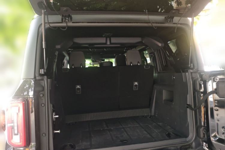 Used Ford Bronco 2024 2.3T Diamond Edition Trunk