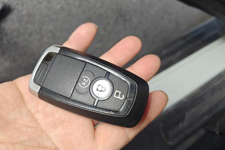 Used Ford Bronco 2024 2.3T Long Beach Vehicle Key