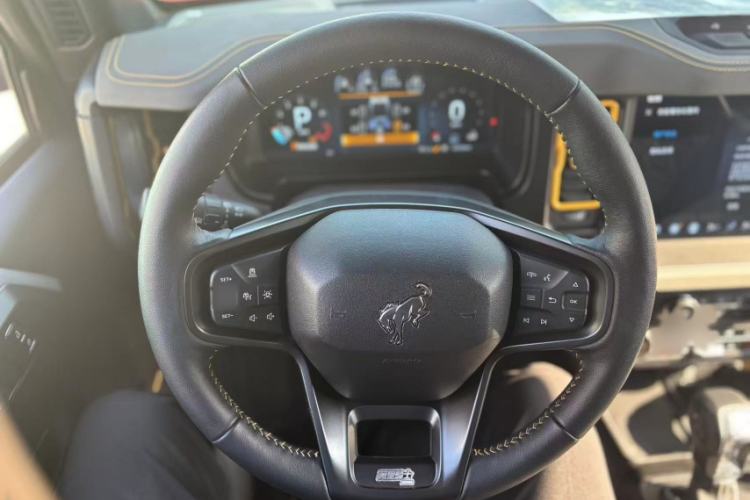 Used Ford Bronco 2024 2.3T Wilderness Interior 3