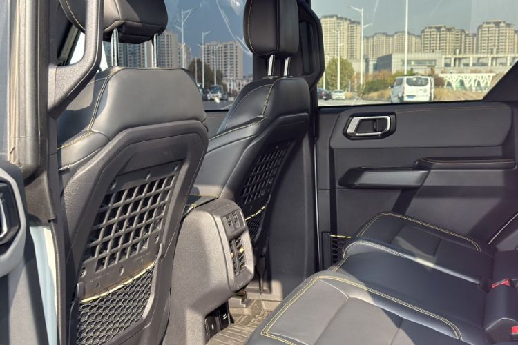 Used Ford Bronco 2024 2.3T Wilderness Interior 8
