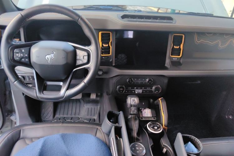 Used Ford Bronco 2024 2.3T Wilderness Center Console
