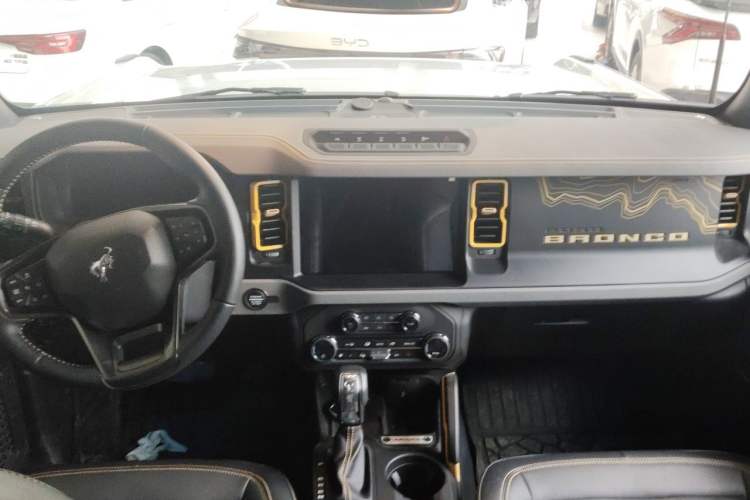 Used Ford Bronco 2024 2.3T Wilderness Center Console