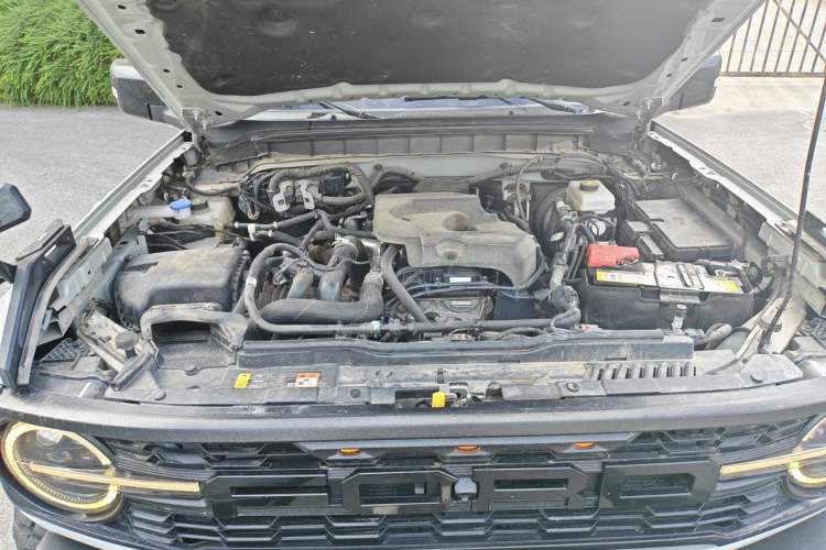 Used Ford Bronco 2024 2.3T Long Beach Engine Bay