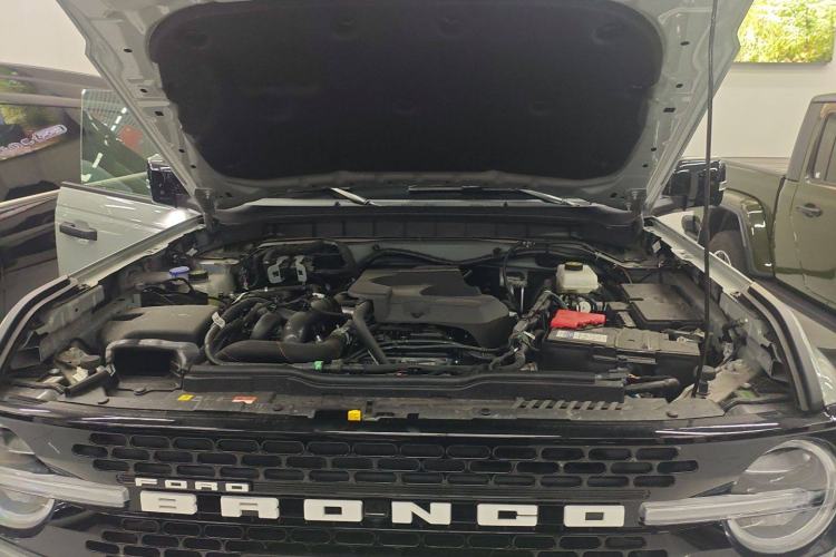 Used Ford Bronco 2024 2.3T Wilderness Engine Bay
