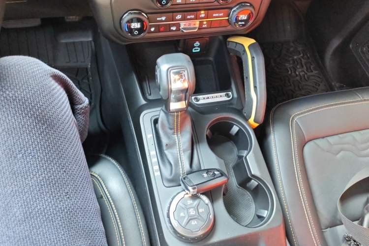 Used Ford Bronco 2024 2.3T Wilderness Gear Lever