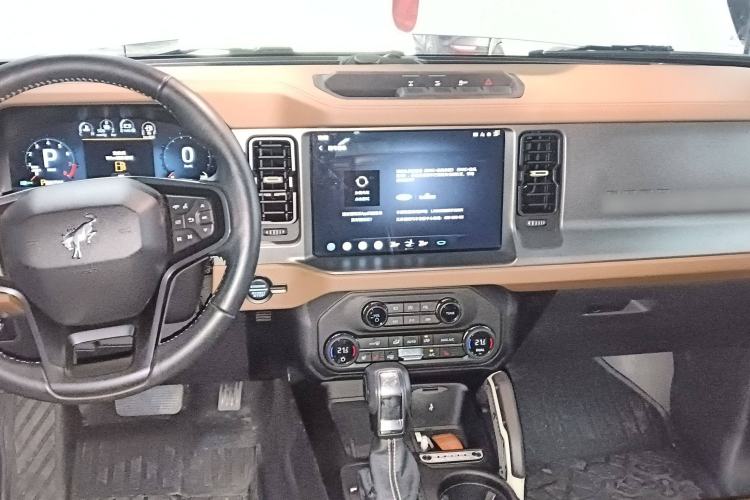 Used Ford Bronco 2024 2.3T Long Beach Interior 2