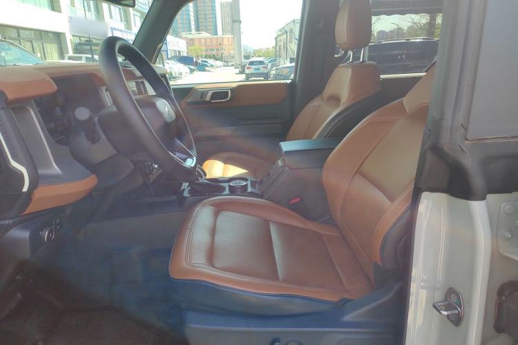 Used Ford Bronco 2024 2.3T Long Beach Interior 2