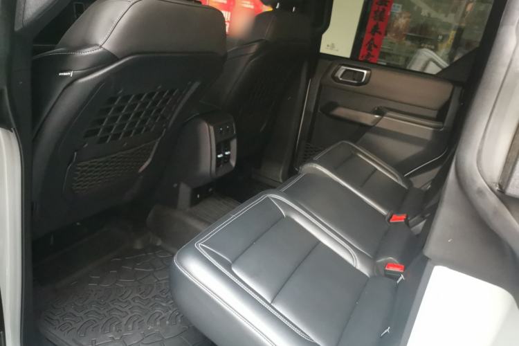 Used Ford Bronco 2024 2.3T Ink Diamond Big-Tire Off-Road Version Interior 2