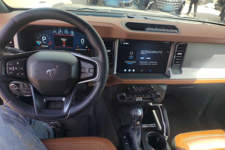 Used Ford Bronco 2024 2.3T Long Beach Interior 3
