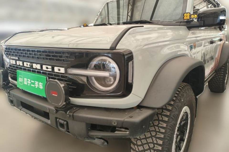 Ford Bronco 2024