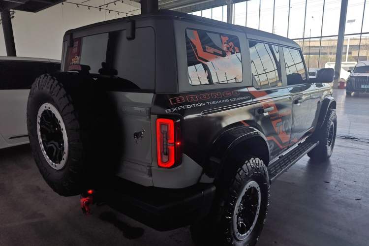 Used Ford Bronco 2024 2.3T Long Beach Big-Foot Off-Road Version Rear Right 45 Deg