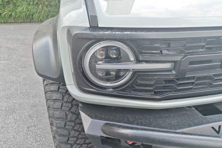Used Ford Bronco 2024 2.3T Long Beach Right Front Headlight