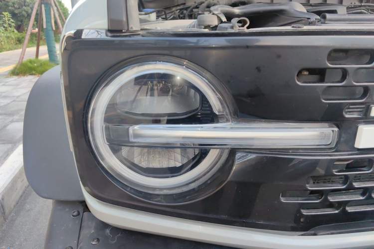 Used Ford Bronco 2024 2.3T Wilderness Right Front Headlight