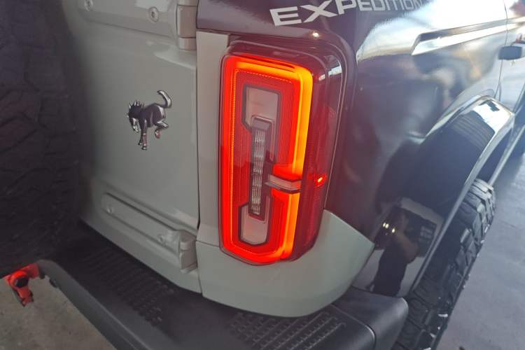 Used Ford Bronco 2024 2.3T Long Beach Big-Foot Off-Road Version Right Rear Taillight