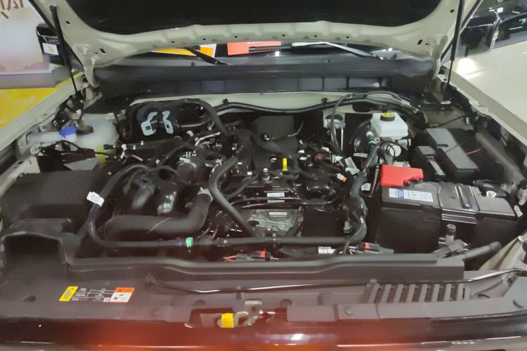 Used Ford Bronco 2024 2.3T Diamond Edition Engine Bay