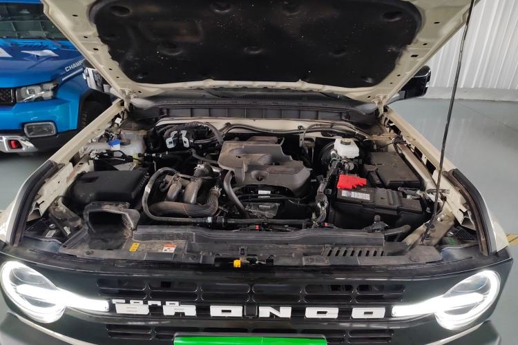 Used Ford Bronco 2024 2.3T Long Beach Engine Bay