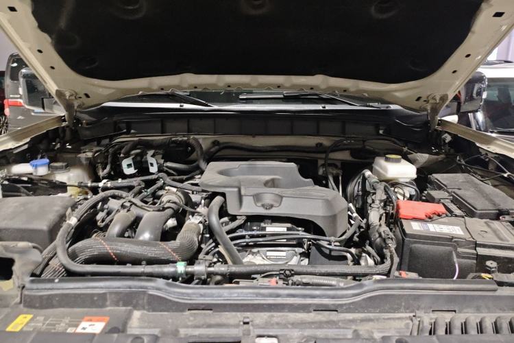 Used Ford Bronco 2024 2.3T Wilderness Engine Bay